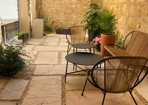 Présentation du matériau dalles gres beige
